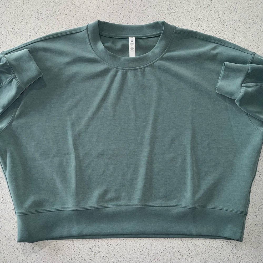 Lululemon Perfectly Oversized Cropped Crew *Softstream - Picture 2 of 11